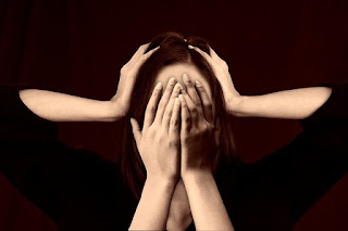 Woman 2696408 640