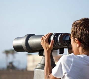 Binoculars 3634760 640 360x320