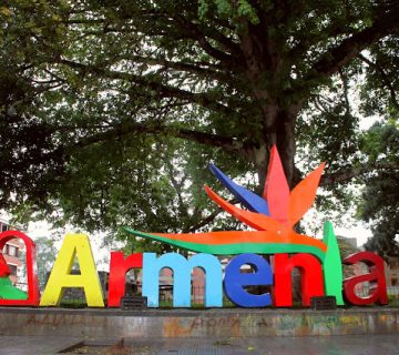 Parque sucre armenia 360x320
