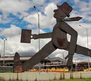 Puenteaereocolprensa jpg 360x320