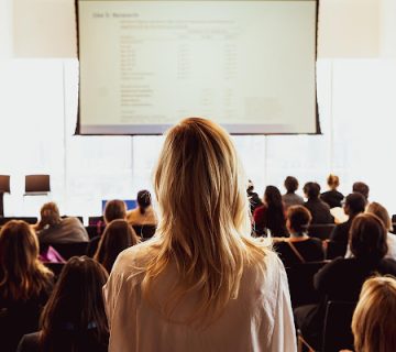 Conference 7693055 1280 360x320